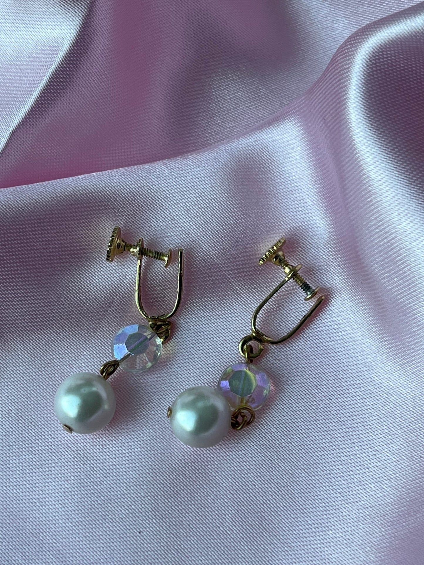 Vintage pearl earrings